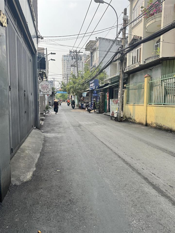 Chỉ 6,5tỷ  nhà 1/ ngay khu vực sầm uất bùi văn ba  q7. dt 4x15m. nhà 2 lầu. shr