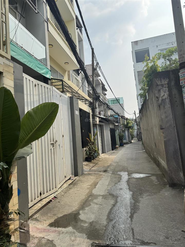 Chỉ 6,5tỷ  nhà 1/ ngay khu vực sầm uất bùi văn ba  q7. dt 4x15m. nhà 2 lầu. shr