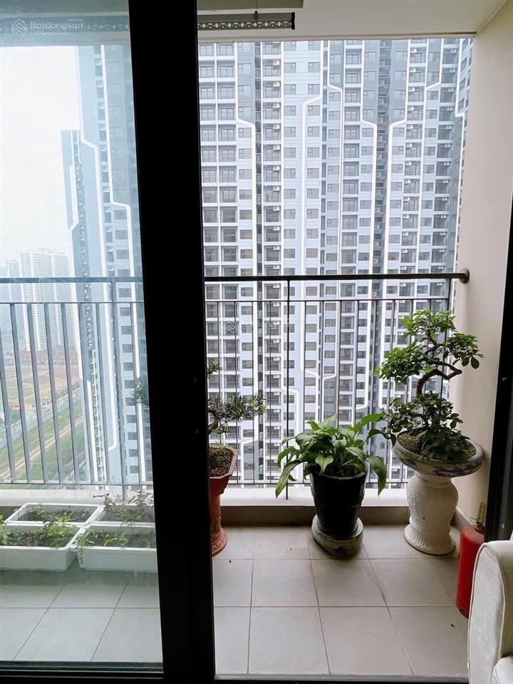 Lãi suất ngân hàng tăng cao chính chủ bán cắt lỗ quỹ căn 2pn chỉ 4tỷ tại smart city