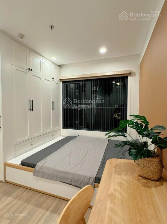 Không gồng được lãi bank, bán gấp ch 2n+1wc, giá tốt 3.75tỷ, dt 55m2, tòa s301 vinhomes smart city