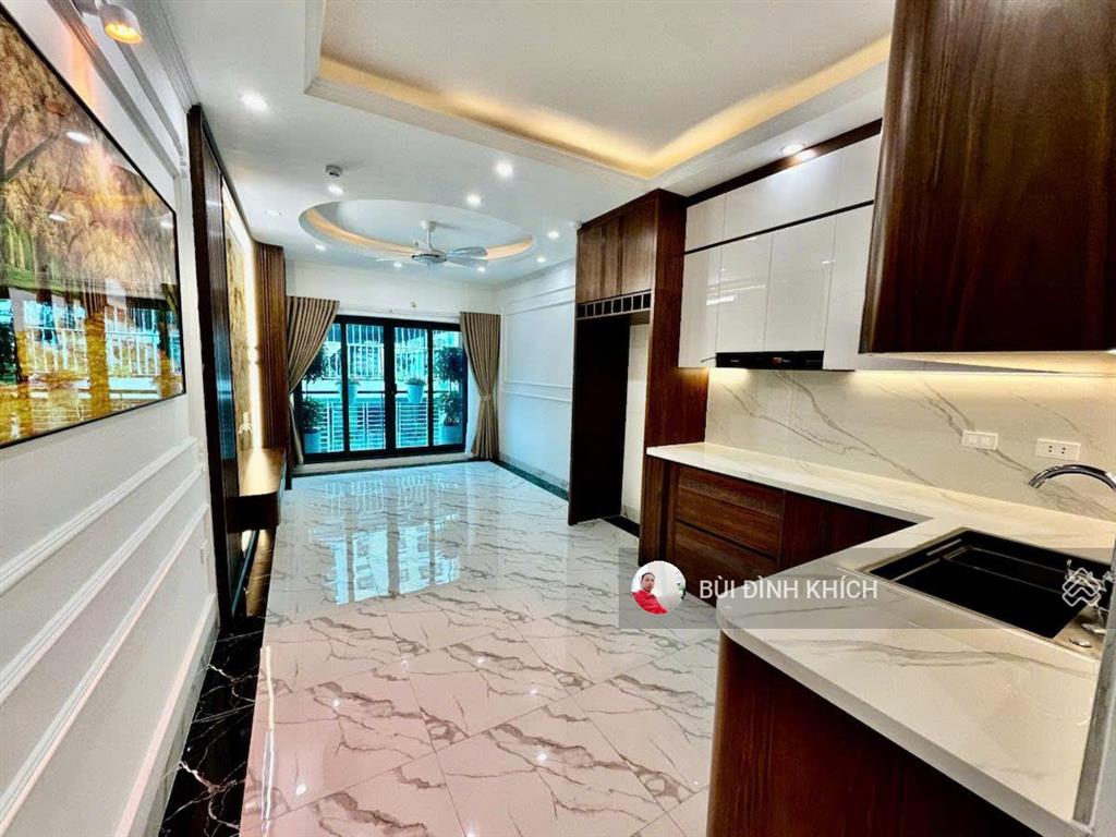 Bán nhà thanh xuân  phân lô, ô tô kinh doanh  40m2  6 tầng thang máy  chỉ 10.2 tỷ