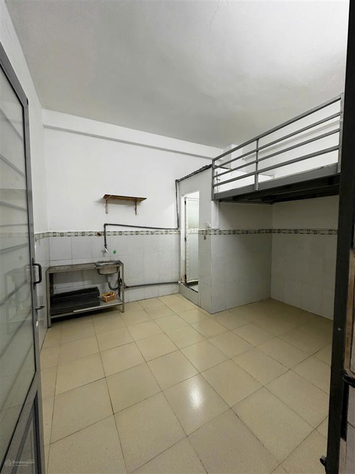 Cho thuê phòng trọ trung tâm tân bình.  chính chủ  0901 770 ***
