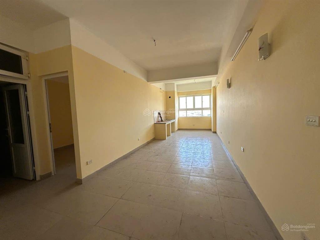 Bán căn hộ chung cư dt 59.9m2 trung phường việt hưng, đường lý sơn giá 3.5 tỷ