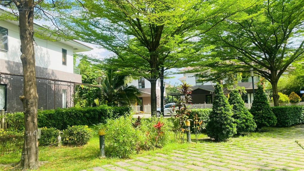 Hàng mới giá đầu tư, có dòng tiền  biệt thự valora kikyo nam long  hotline 0914 732 ***