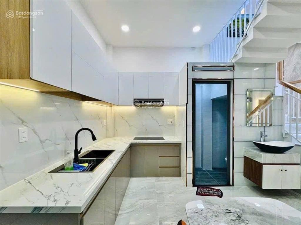 Nhà bán ngay chợ an đông đường trần phú, phường 4, quận 5  chỉ 5 tỷ 360/ 63m2(4,5x14)  sổ đẹp