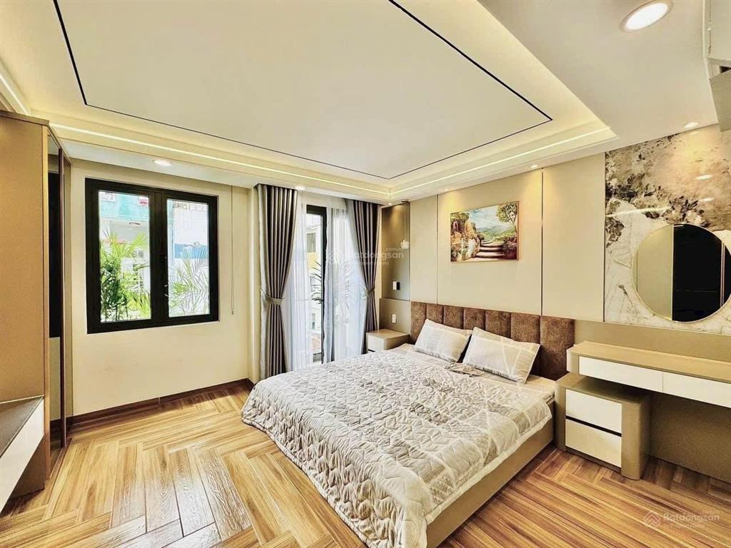 Bán nhà 4 tầng giá ngộp ngay nguyễn giản thanh, p.15, quận 10  giá 5 tỷ 010/ 65,25m2  sổ đẹp