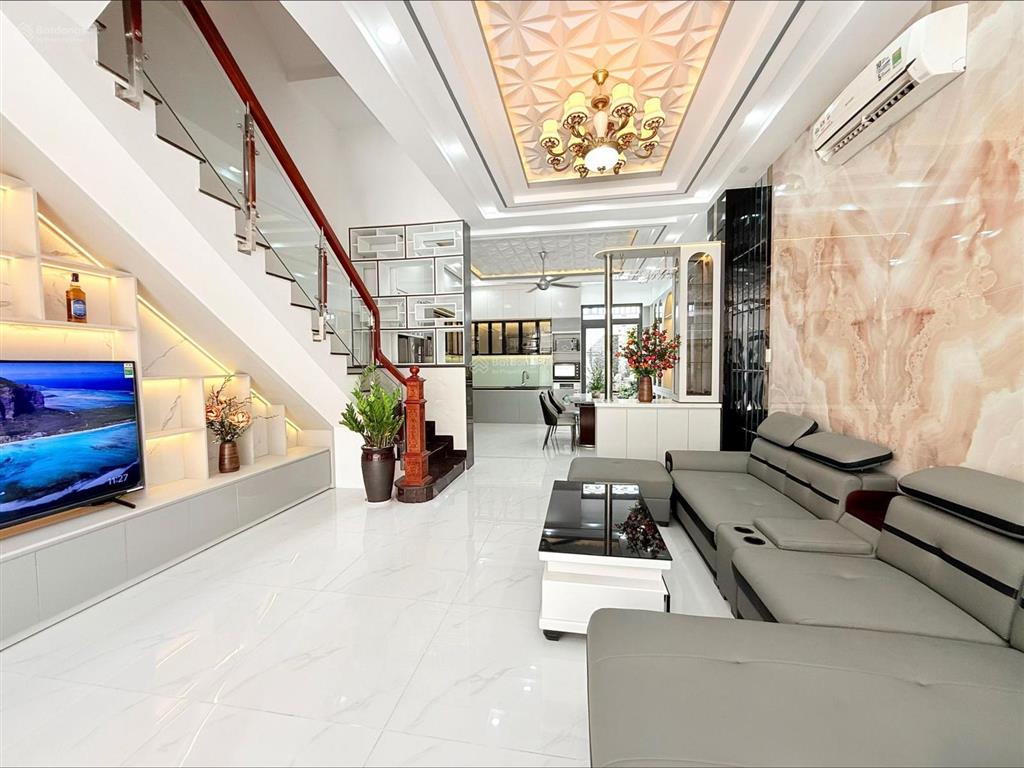 Bán nhà mt 5m ngay trần kế xương, phú nhuận  chỉ 6 tỷ 350/ 90m2  2 lầu, 4pn  dòng tiền 30 triệu