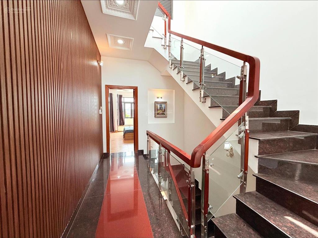 Bán nhà mt 5m ngay trần kế xương, phú nhuận  chỉ 6 tỷ 350/ 90m2  2 lầu, 4pn  dòng tiền 30 triệu