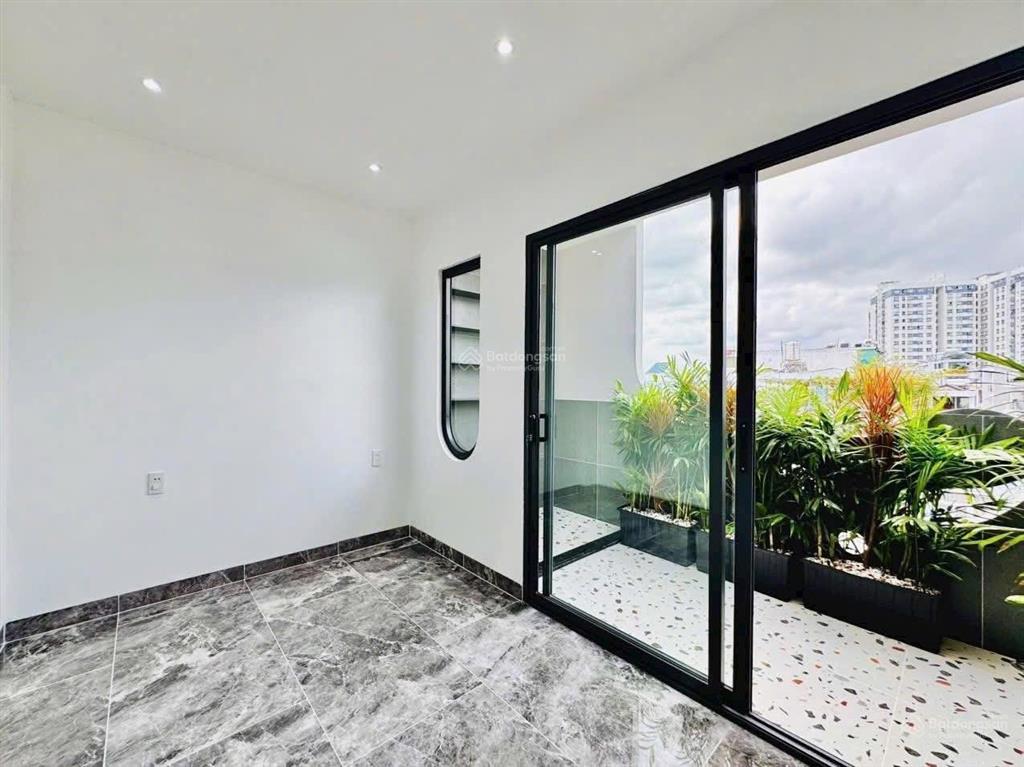 Bán nhà quận 1 dòng tiền thuê 36 triệu ngay trần nhật duật, phường tân định  75m2