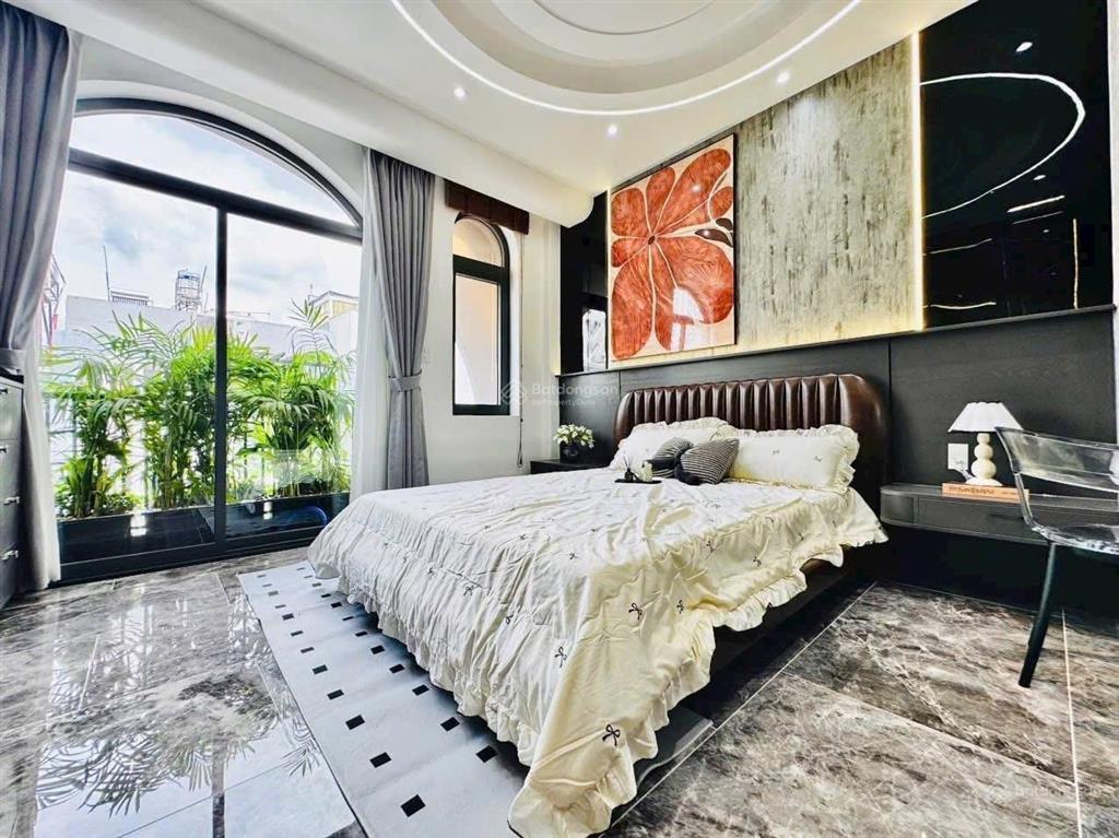 Bán nhà quận 1 dòng tiền thuê 36 triệu ngay trần nhật duật, phường tân định  75m2