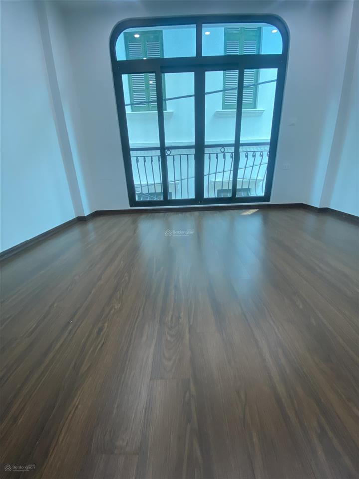 Bán nhà 6 tầng thang máy xuân đỉnh 42m2 giá 13.7 tỷ ngõ thông, gần ô tô, đường mới sắp xong.