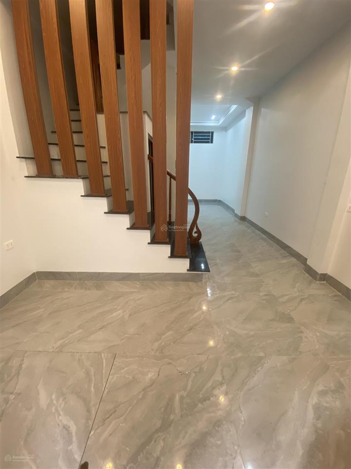 Bán nhà 6 tầng thang máy xuân đỉnh 42m2 giá 13.7 tỷ ngõ thông, gần ô tô, đường mới sắp xong.