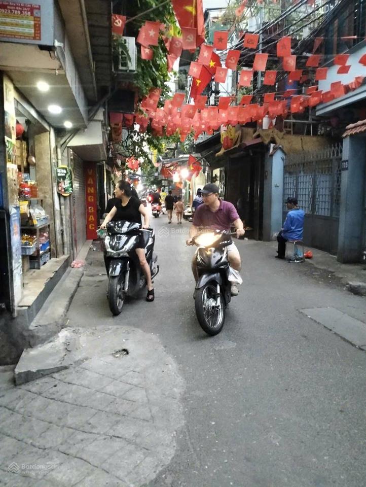 Cần bán nhà đường trần khát trân, phường vĩnh tuy, hbt hà nội, dt 51m 4 tầng, mt 4m sổ đỏ