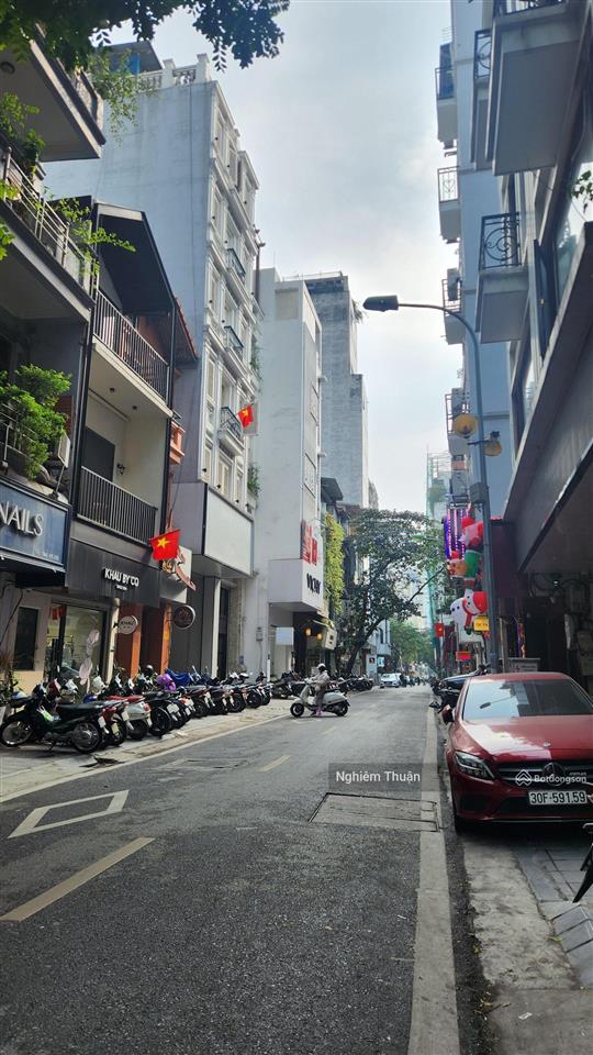 Bán nhà tòa nhà 8 tầng mặt phố bùi thị xuân, hai bà trưng, hà nội. có hầm, mặt tiền 6m. giá tốt