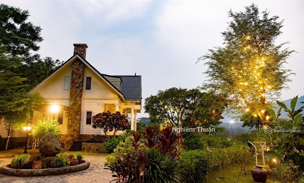 Bán khu nghỉ dưỡng 4 sao tại ba vì, hà nội. 22.000m2, doanh thu 12 tỷ/năm. nhỉnh 100 tỷ (5tr/m2)