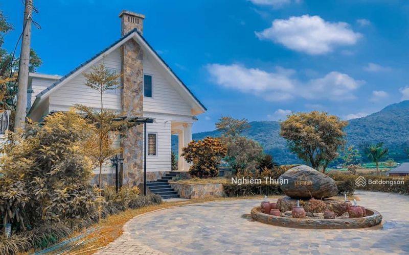 Bán khu nghỉ dưỡng 4 sao tại ba vì, hà nội. 22.000m2, doanh thu 12 tỷ/năm. nhỉnh 100 tỷ (5tr/m2)