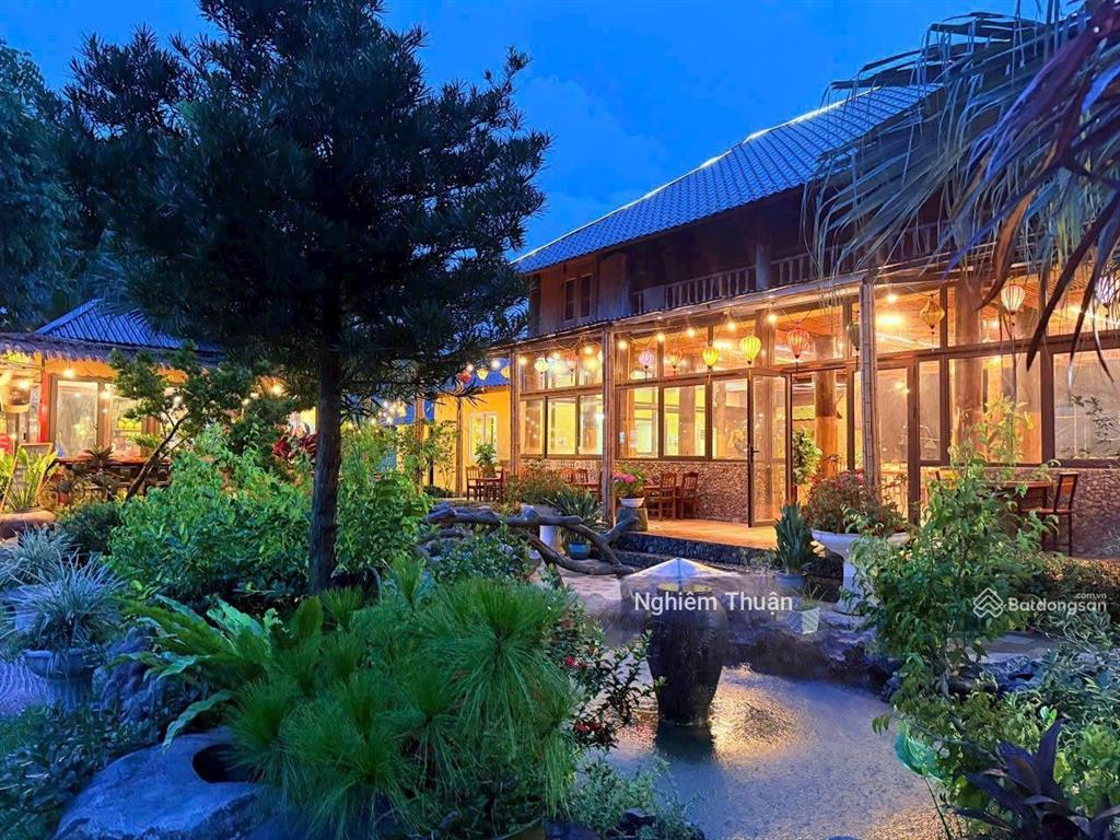 Bán khu nghỉ dưỡng 4 sao tại ba vì, hà nội. 22.000m2, doanh thu 12 tỷ/năm. nhỉnh 100 tỷ (5tr/m2)