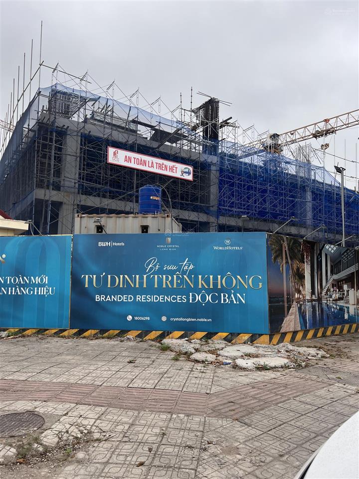 Dinh thự trên không noble crystal long biên.
siêu phẩm 1pn độc bản view đẹp