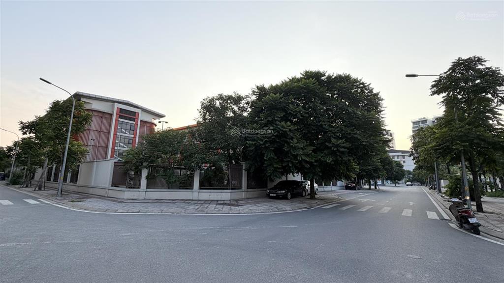 Căn 3pn 89m tầng cao tòa a1 11 view hồ điều hòa & công viên vinhomes