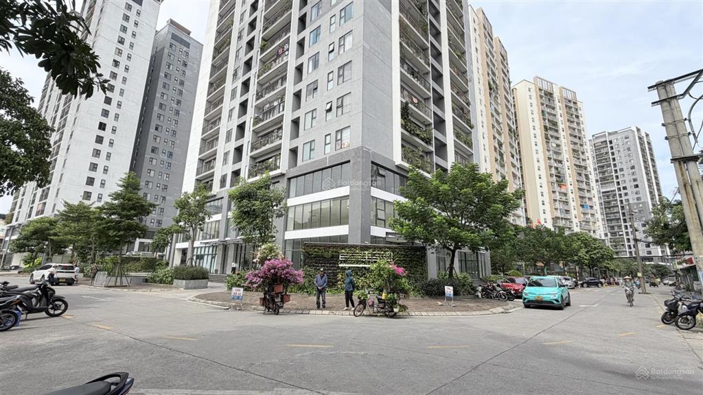 Bán shop tầng 2 berriver jardin  390 nguyễn văn cừ  nhận ngay về kinh doanh