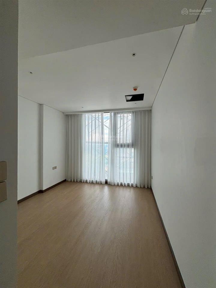 Căn 4pn vip tại long biên central  155m2 cực hiếm giá hạt rẻ