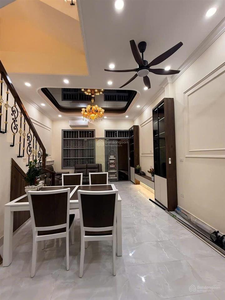 Bán nhà tại tô hiệu hà đông dt 36/42m ,4 tầng ,mt 4,6 ,giá 10,49 tỷ trung tâm phố cổ hà đông