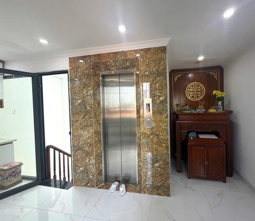 Bán nhà riêng đẹp long lanh tại phan đình giót, hà đông, thang máy, đầy đủ tiện nghi