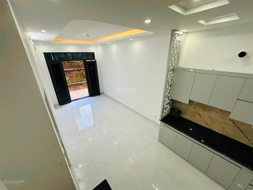Bán nhà riêng tại biên giang, hà đông, nhà mới tinh. lô góc, sáng rộng rãi