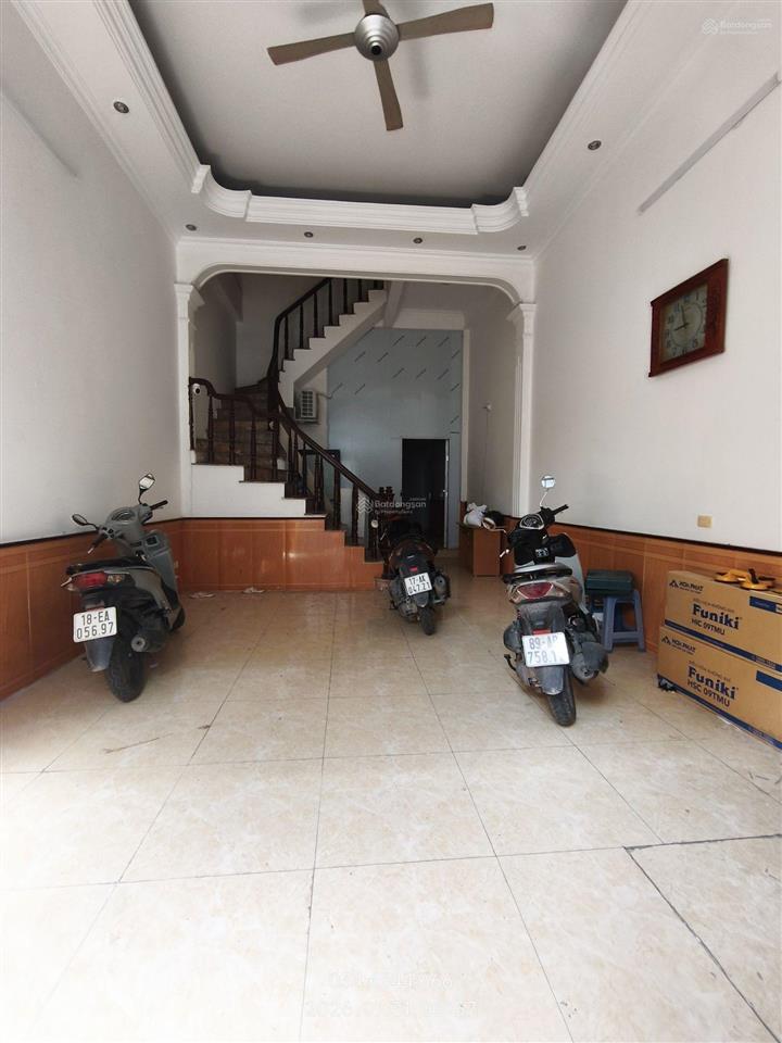 Bán nhà riêng 61m² tại bà triệu, hà đông, ô tô đỗ cửa, kinh doanh tốt