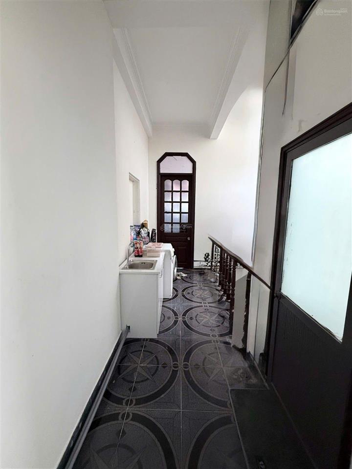 Bán nhà riêng 61m² tại bà triệu, hà đông, ô tô đỗ cửa, kinh doanh tốt