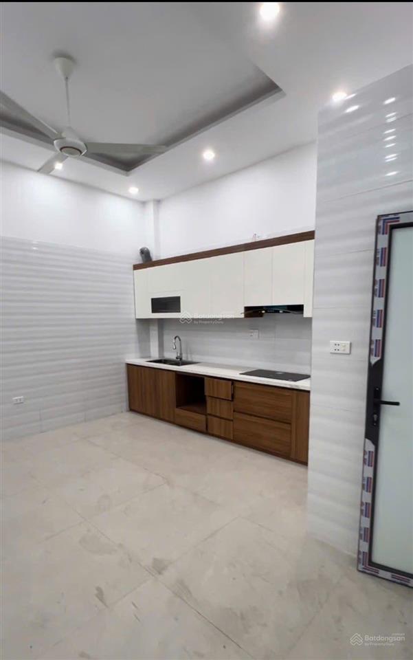 Bán nhà riêng tại cầu bươu, 12,7 tỷ, 52m2, 5 tầng, 9pn, 9wc, chính chủ, giá siêu hời