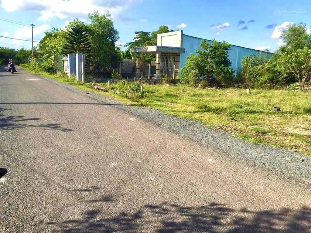 Chính chủ bán gấp căn nhà giá 850triệu hơn 200m2 đường suối sâu phường an tịnh tây ninh gần kcn