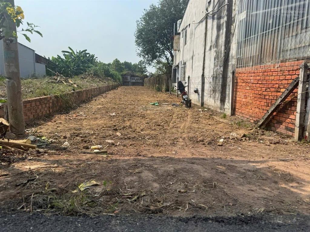 Chính chủ bán gấp lô đất 120m2 giá 1tỷ1 đường giáp hải ngay khu công nghiệp tây bắc củ chi sổ sẵn
