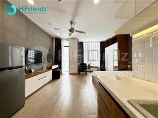 Ban công nội thất luxury đầy đủ tiện ích nội khu yên tĩnh an ninh