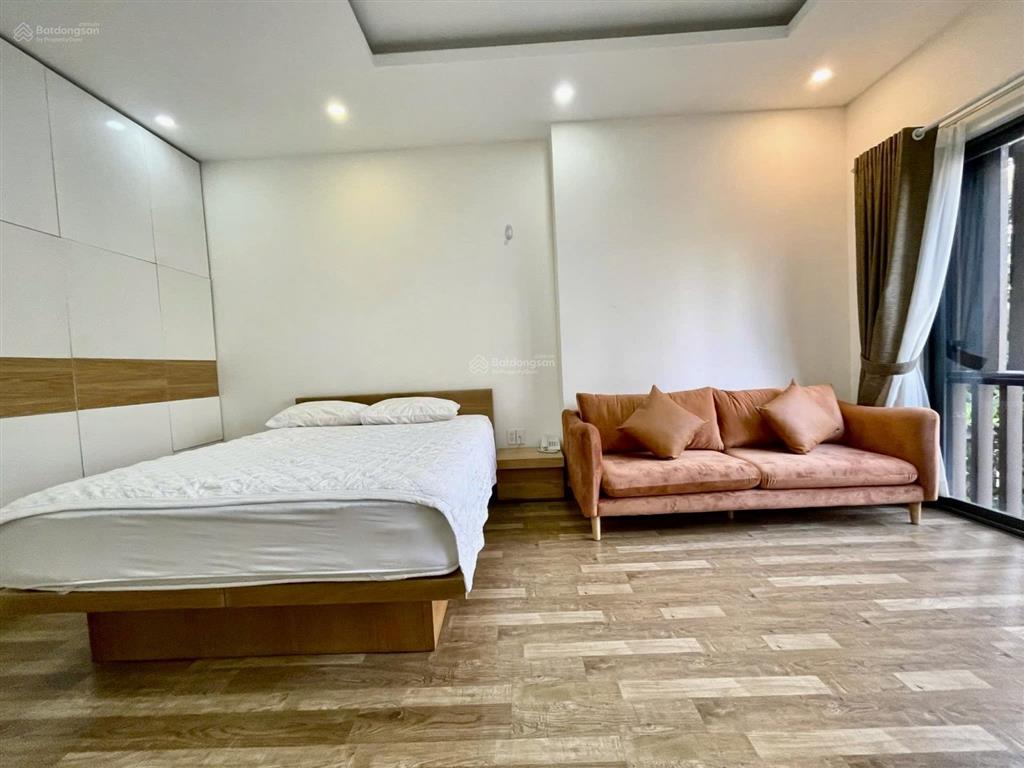 Phòng ban công siêu thoáng  hẻm nội khu nhiều cây xanh