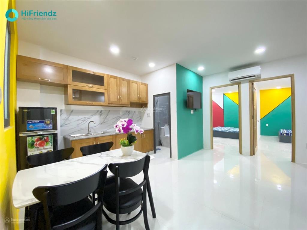 2pn diện tích khủng 70m2  nội thất cơ bản linh động 3 máy lạnh  hầm xe thang máy
