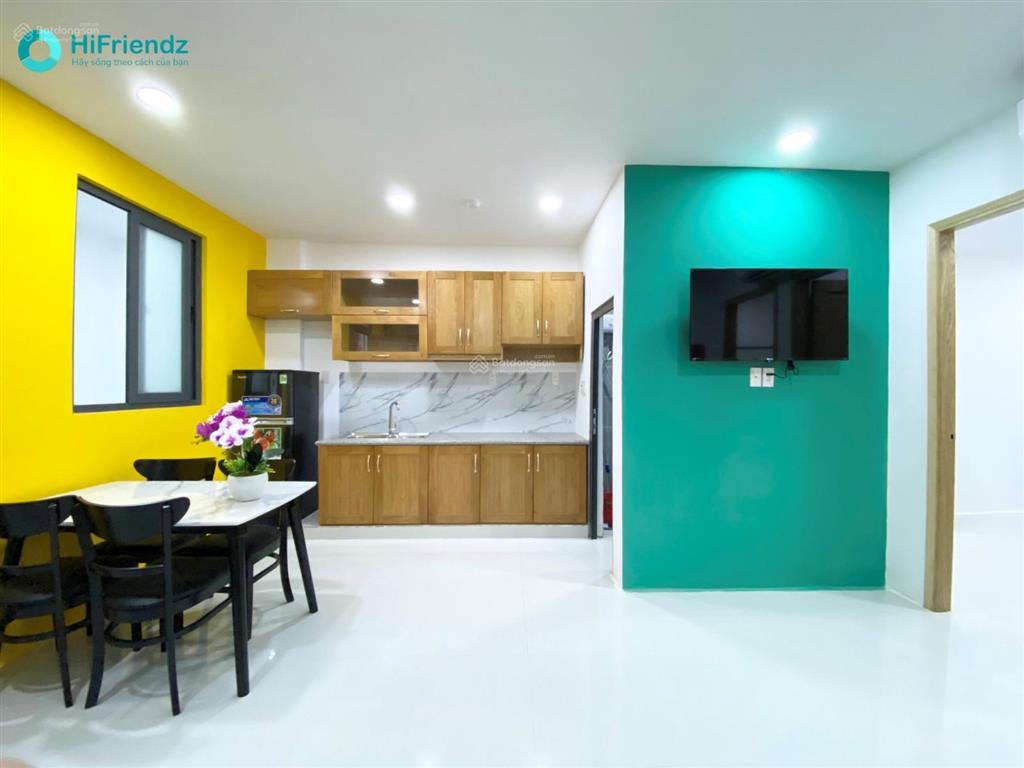 2pn diện tích khủng 70m2  nội thất cơ bản linh động 3 máy lạnh  hầm xe thang máy