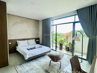 Phòng tách bếp ban công view hồ thoáng mát có thang máy hầm xe rộng  đường nội khu an ninh đậu oto