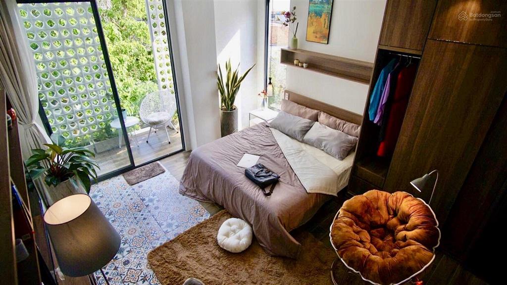 Phòng nội thất xịn máy giặt sấy  ban công thoáng có bàn ghế ngồi chill uống trà