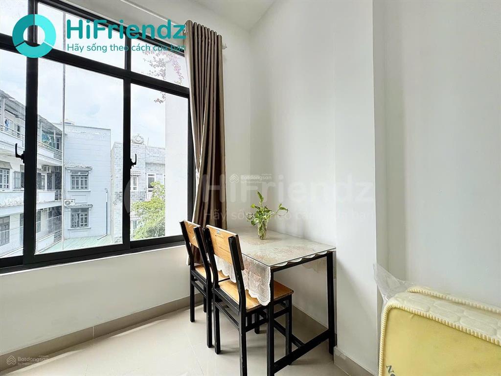 Phòng tách bếp không gian nấu ăn riêngcửa sổ lớn thoáng mát