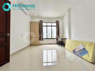 Phòng tách bếp không gian nấu ăn riêngcửa sổ lớn thoáng mát