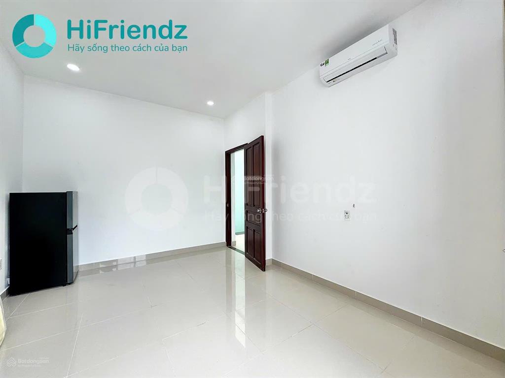 Phòng tách bếp không gian nấu ăn riêngcửa sổ lớn thoáng mát