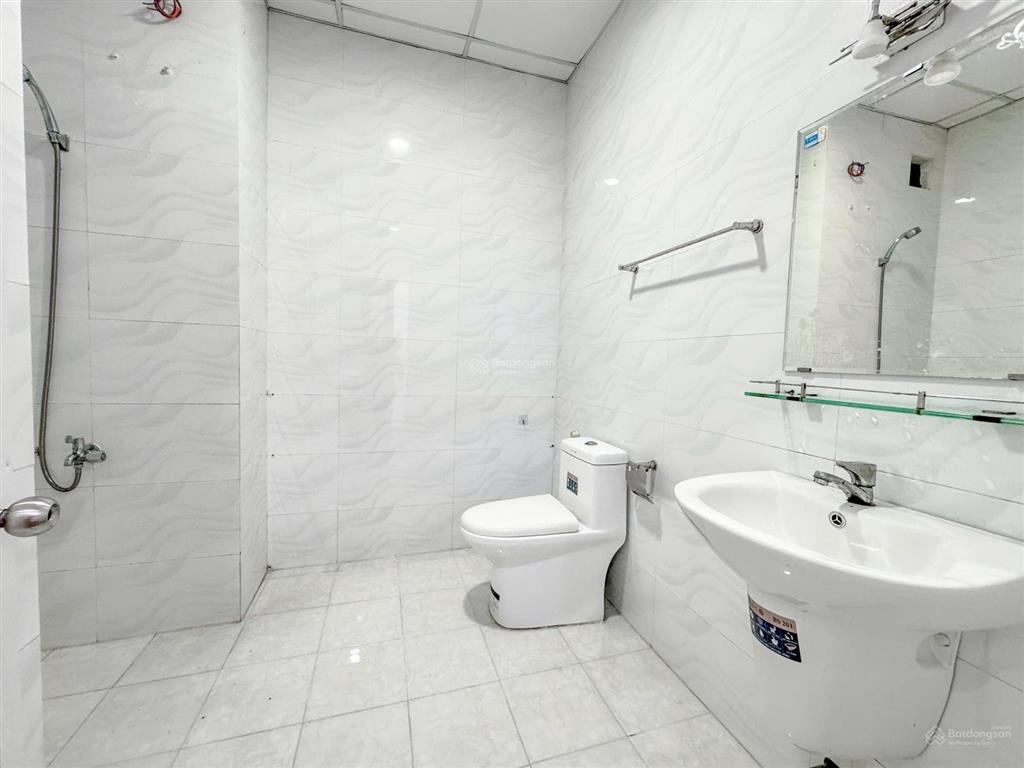 Siêu phẩm 1pn mới xây  nội khu đậu được ô tô  yên tĩnh an ninh
