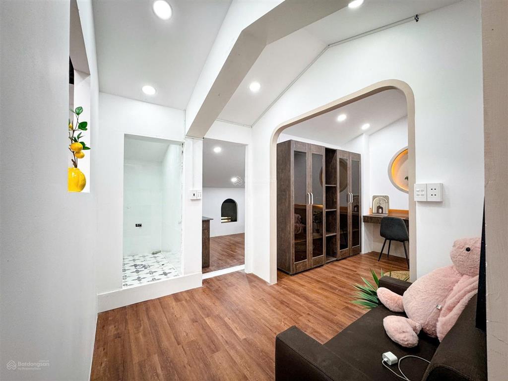 Siêu phẩm 1pn mới xây  nội khu đậu được ô tô  yên tĩnh an ninh