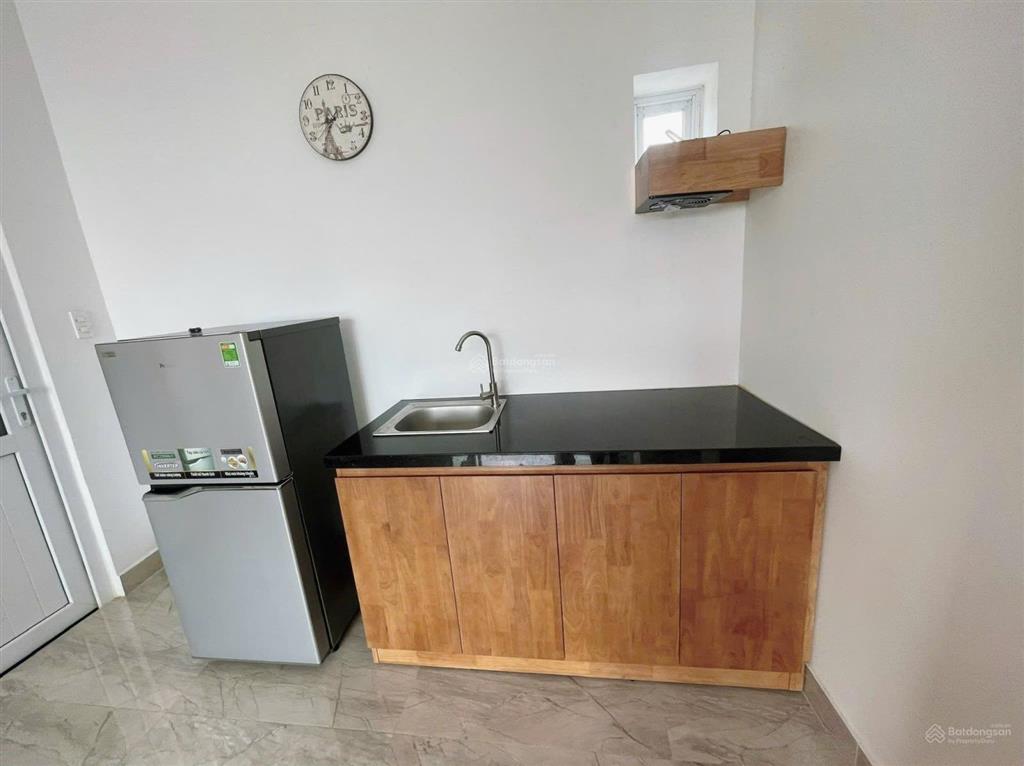 1 phòng ngủ ban công siêu rộng 50m2  full nội thất máy giặt riêng  ở 34 người