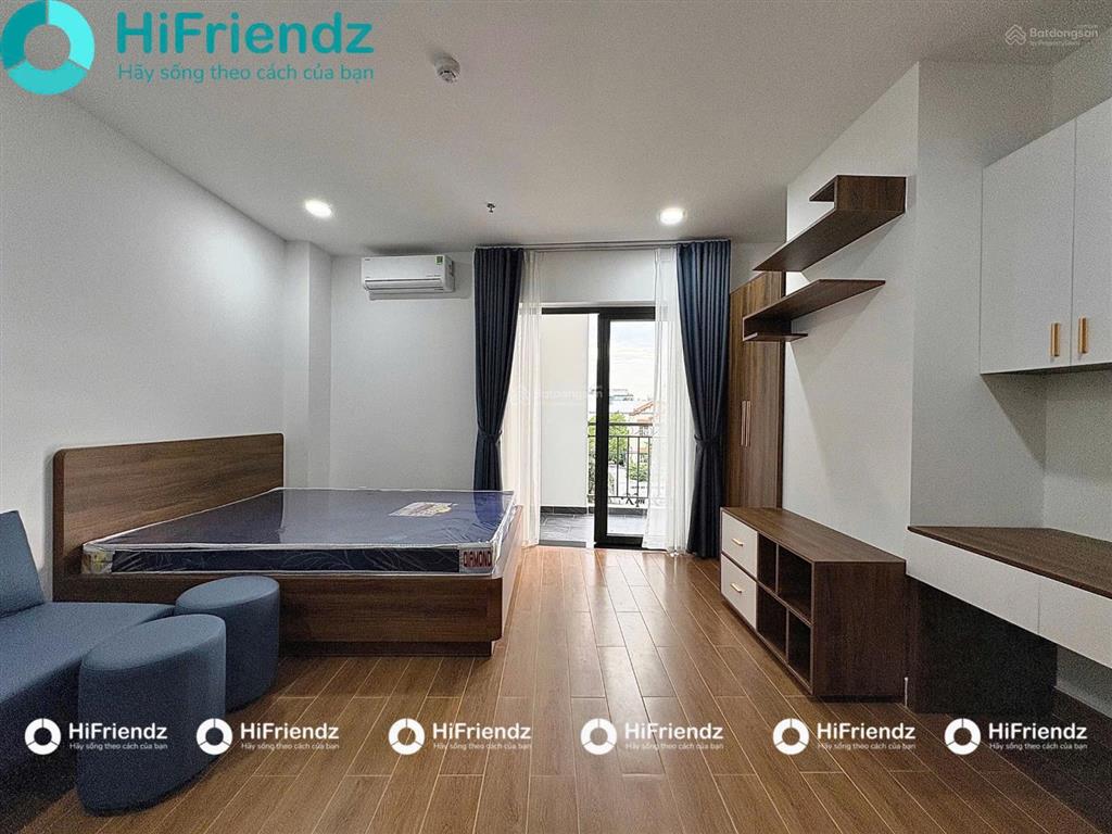 Phòng ban công thoáng  full nội thất máy giặt riêng