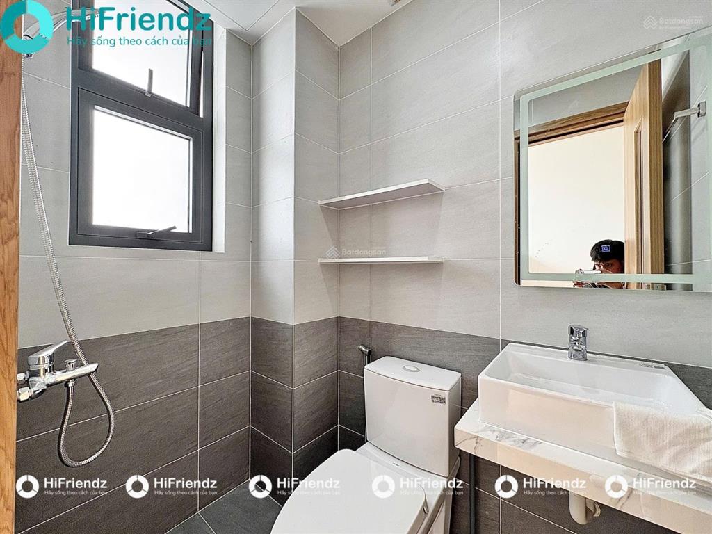 Phòng ban công tách bếp thoáng  view thiên nhiên  đậu ô tô