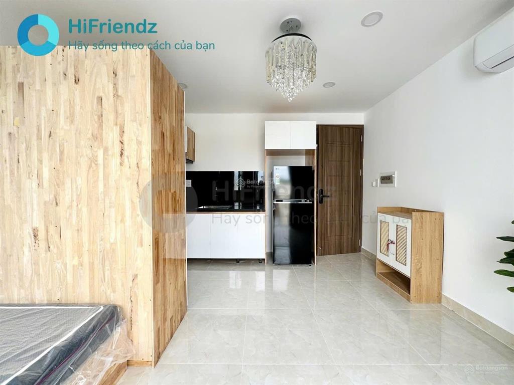 Phòng ban công tách bếp xa giường  full nội thất máy giặt riêng  thân thiện pet  bảo vệ 24/7
