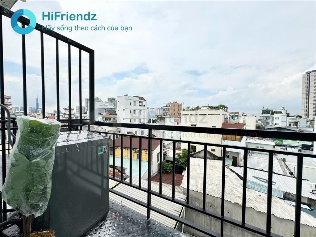Phòng ban công tách bếp xa giường  full nội thất máy giặt riêng  thân thiện pet  bảo vệ 24/7