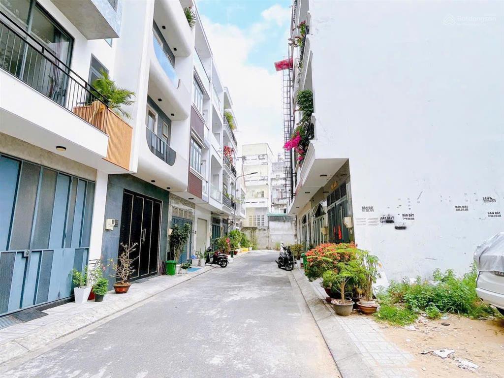 Đất trống khu vip hẻm 368 tân sơn nhì 4x16m vuông vức, giá 8.5 tỷ thương lượng